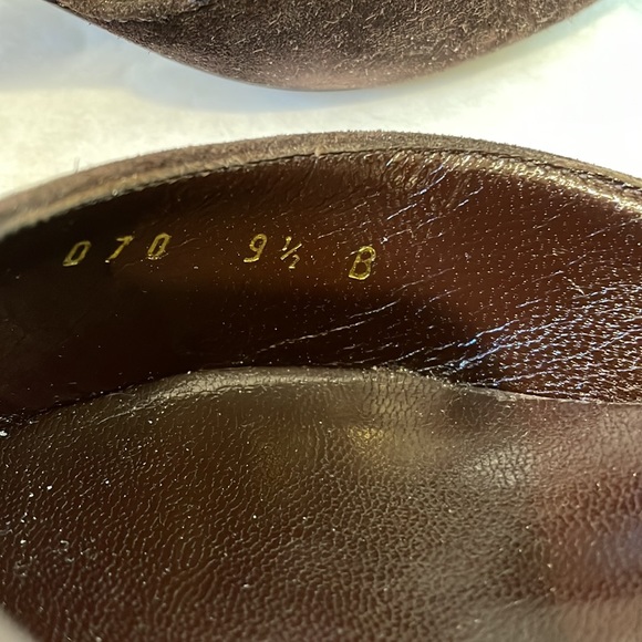 EUC SALVATORE FERRAGAMO Brigida Brown Suede Leather Stiletto Bow Pump 9.5 Italy - Picture 9 of 13